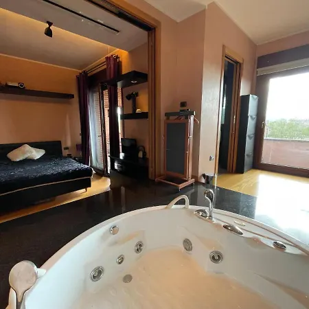 Attico Con Vista Spettacolare E Jacuzzi Apartment *